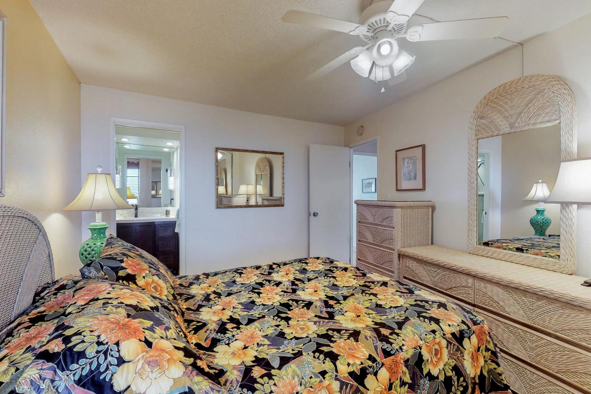 Island Sands Resort Wailuku Room photo